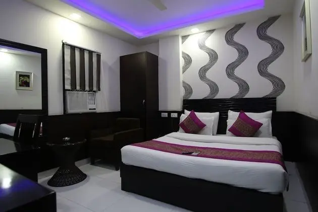 Deluxe Tek Büyük Yataklı Oda, Engellilere Uygun, Sigara İçilebilir