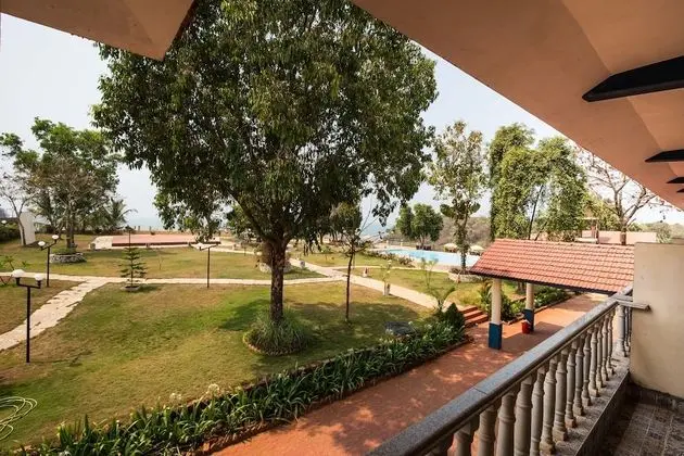 Deluxe Tek Büyük Yataklı Oda, 1 Büyük (Queen) Boy Yatak, Balkon, Deniz Manzaralı