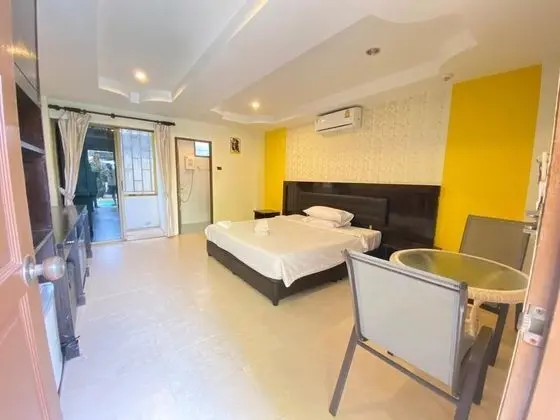 Deluxe Tek Büyük Yataklı Oda