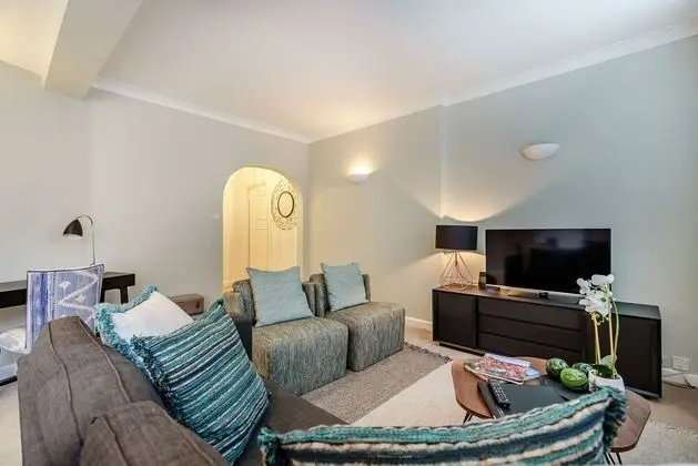 Traditional Apart Daire