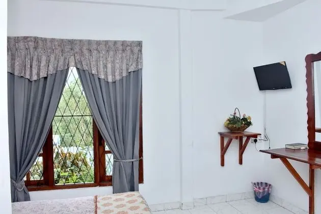 Deluxe Tek Büyük Yataklı Oda, 1 En Büyük (King) Boy Yatak, Tepe Manzaralı