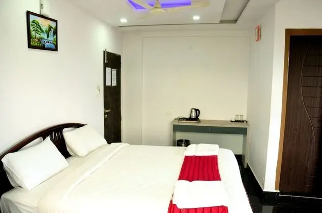 Deluxe Tek Büyük Yataklı Oda, 1 Çift Kişilik Yatak, Tepe Manzaralı