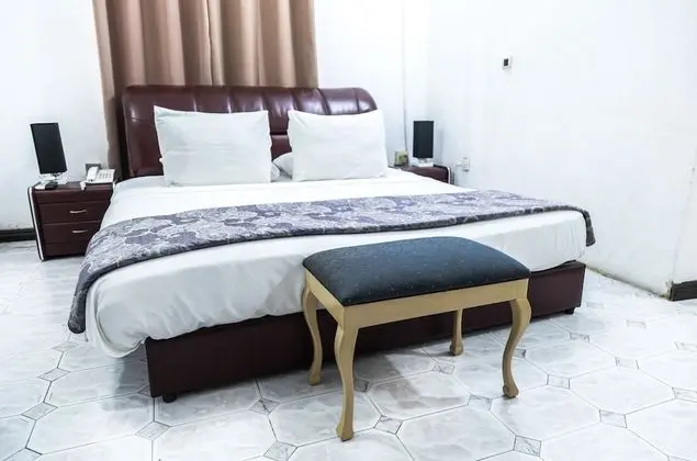 Standard Tek Büyük veya İki Ayrı Yataklı Oda