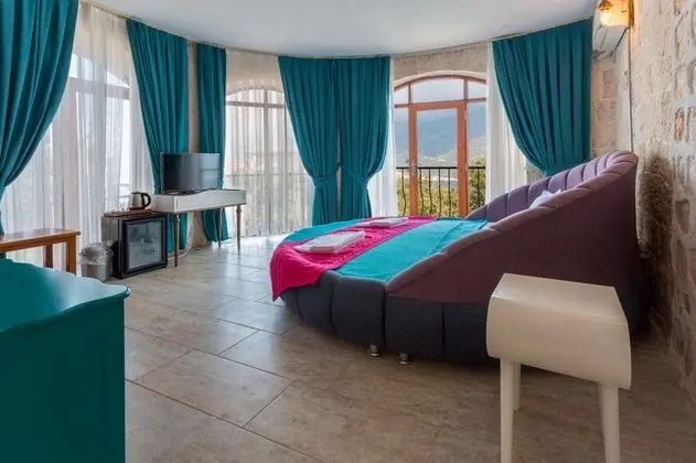 Çift Kişilik, Deniz Manzaralı, Bahçe Katı