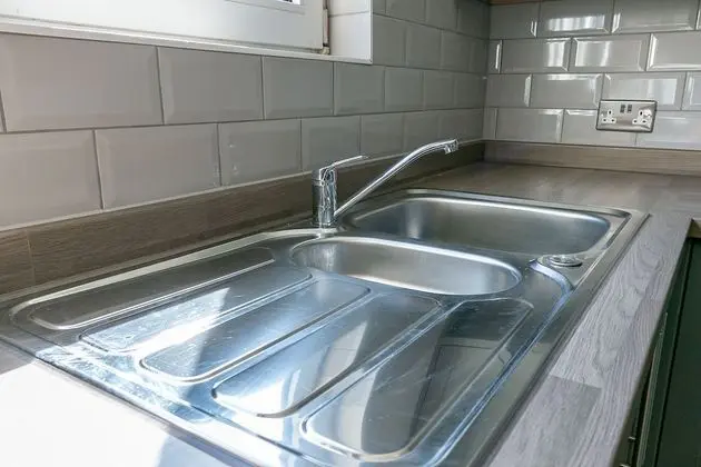 Classic Tek Büyük Yataklı Oda, Ortak Banyo, Bahçe Manzaralı