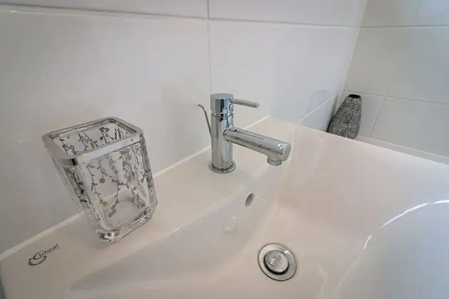 Classic Tek Büyük Yataklı Oda, Ortak Banyo, Bahçe Manzaralı