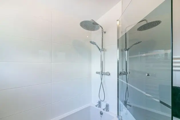 Ev, Özel Banyo (Hillcrest)