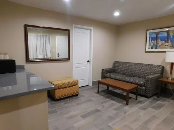 2 Queen Bed Suite Non Smoking
