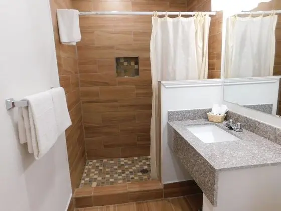 2 Queen Bed Suite Non Smoking