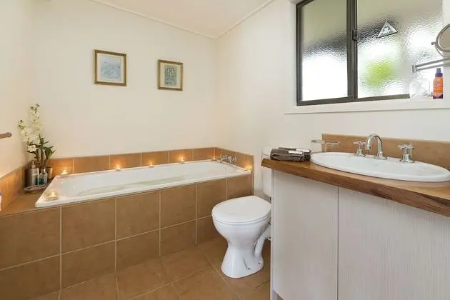 Standard Süit, 1 Yatak Odası, Sigara İçilmez, Balkon (Wolumbin View - B&B)