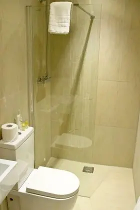 Standard Tek Büyük Yataklı Oda (room 4)