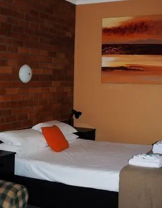 Basic Oda, Sigara İçilmez (Basic Triple Room)