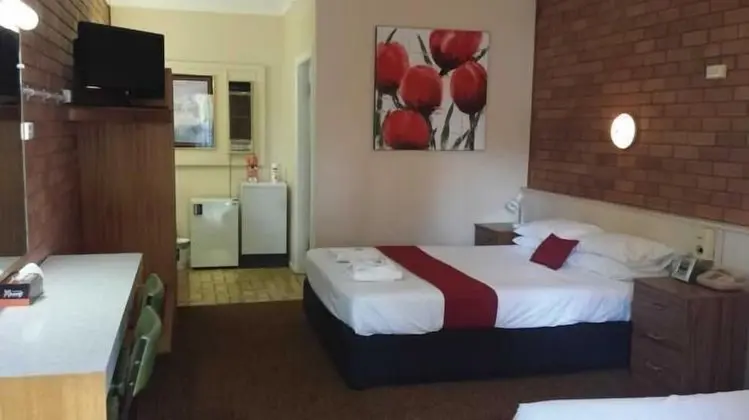 Basic Oda, Sigara İçilmez (Basic Triple Room)