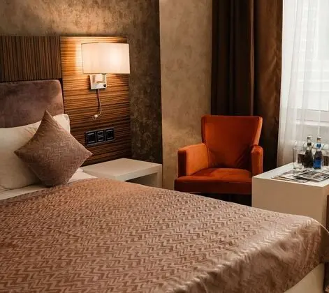 Deluxe Tek Büyük Yataklı Oda