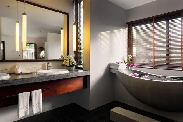 Deluxe Süit, 1 Çift Kişilik Yatak ve Çekyat, Sigara İçilmez, Bahçe Manzaralı