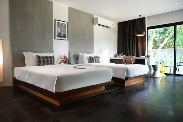 Deluxe Suite, 2 Single Bed with Sofa bed, Non Smoking, Garden View