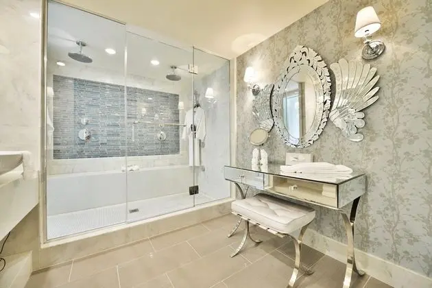 Süit, 1 En Büyük (King) Boy Yatak (Living Area Powder Room)