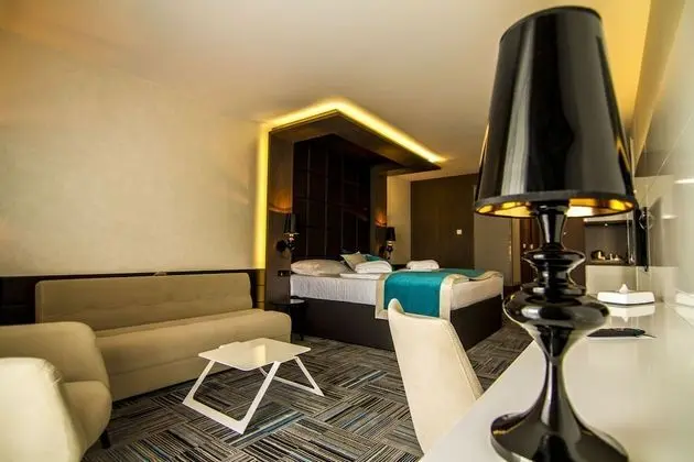 Deluxe Süit, 1 Yatak Odası, Balkon