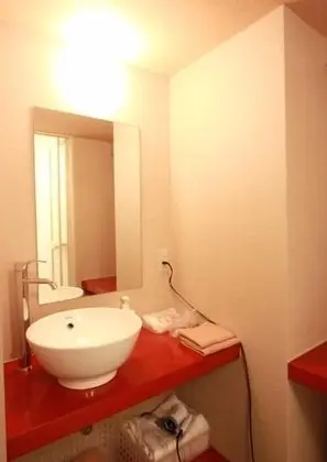 Economy Tek Büyük Yataklı Oda, 1 Çift Kişilik Yatak, Sigara İçilebilir (Check in after 15:00)