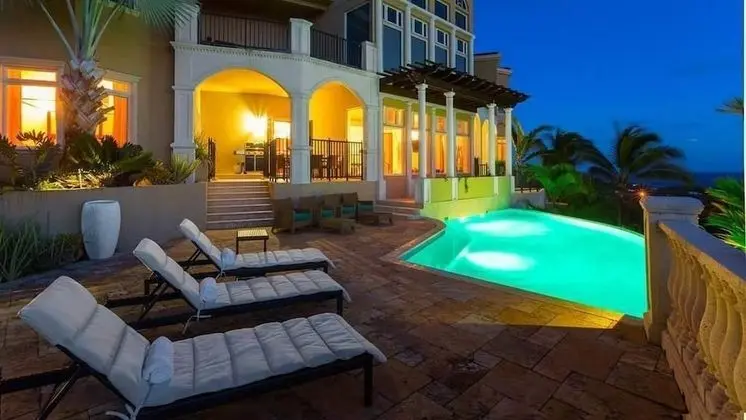 Luxury Daire, 3 Yatak Odası, Kişiye Özel Havuzlu (AL)
