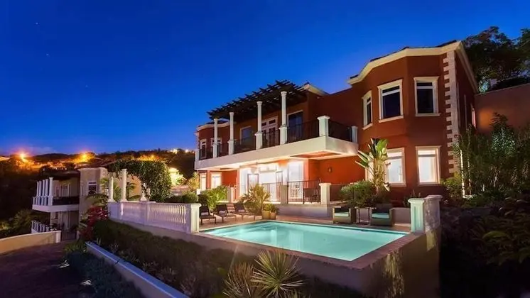 Luxury Daire, 3 Yatak Odası, Kişiye Özel Havuzlu (CL)