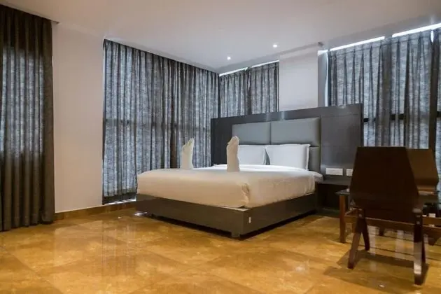 Premium Oda, 1 Büyük (Queen) Boy Yatak, Şehir Manzaralı