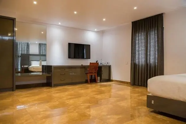 Süit, Şehir Manzaralı