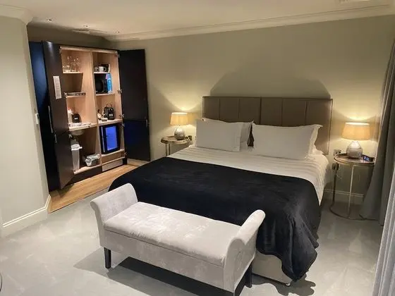 Luxury Tek Büyük Yataklı Oda