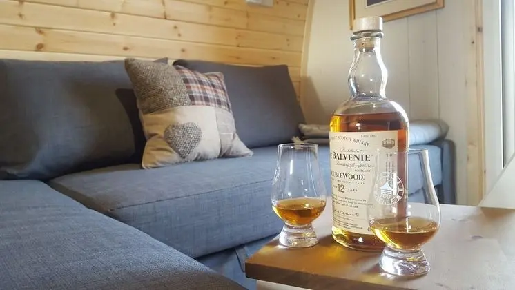 Luxury Kulübe, Banyolu/Duşlu