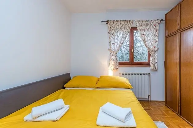 Family Ev, Birden Çok Yatak, Bahçeli (Hillside House Dugi Gaj)