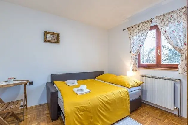 Family Ev, Birden Çok Yatak, Bahçeli (Hillside House Dugi Gaj)