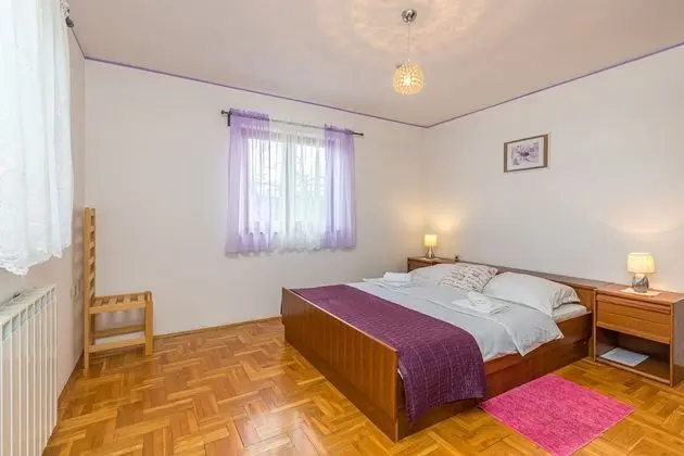 Family Ev, Birden Çok Yatak, Bahçeli (Hillside House Dugi Gaj)