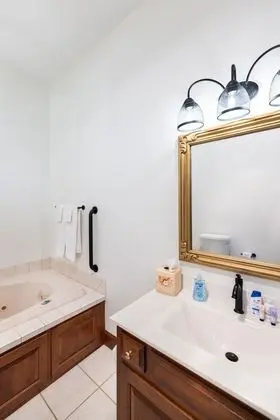 Luxury Oda, 1 En Büyük (King) Boy Yatak, Jakuzi
