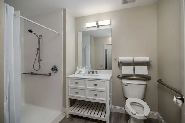 Standard Oda, 1 En Büyük (King) Boy Yatak, Engellilere Uygun