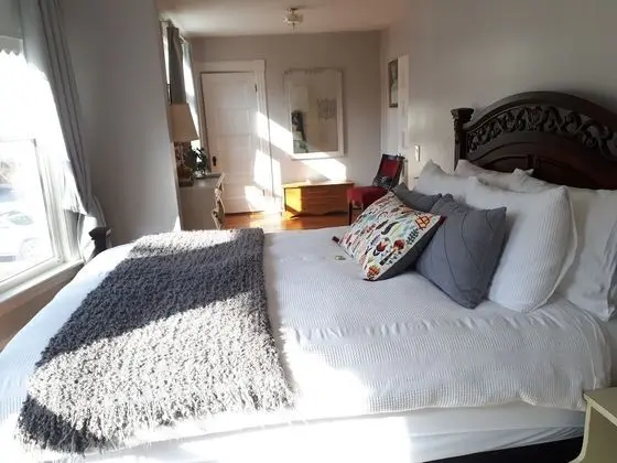 Queen Room
