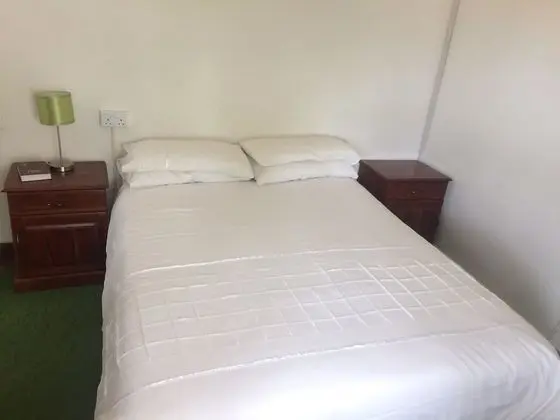 Tek Büyük Yataklı Oda, Banyolu/Duşlu, Havuz Manzaralı