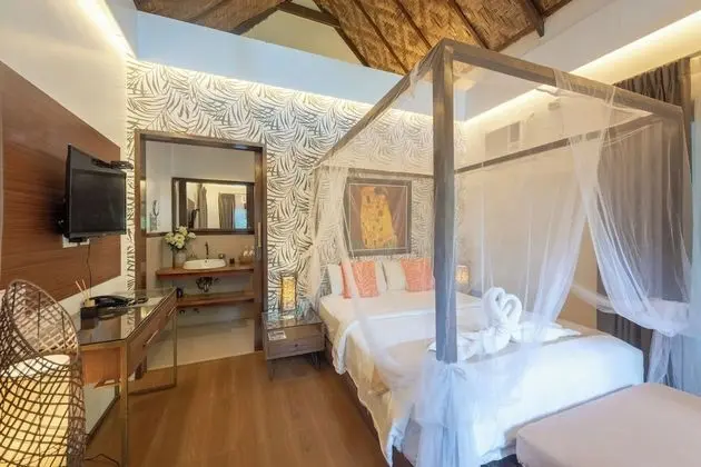 Villa (Tropical Couple)