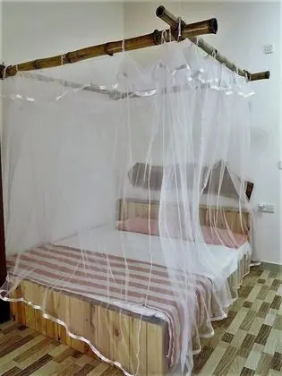 Tek Büyük Yataklı Oda (Rose)