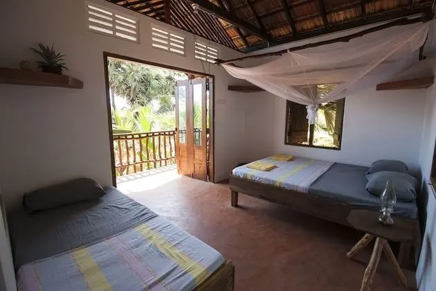 Comfort Üç Kişilik Oda, Balkon, Bahçeli