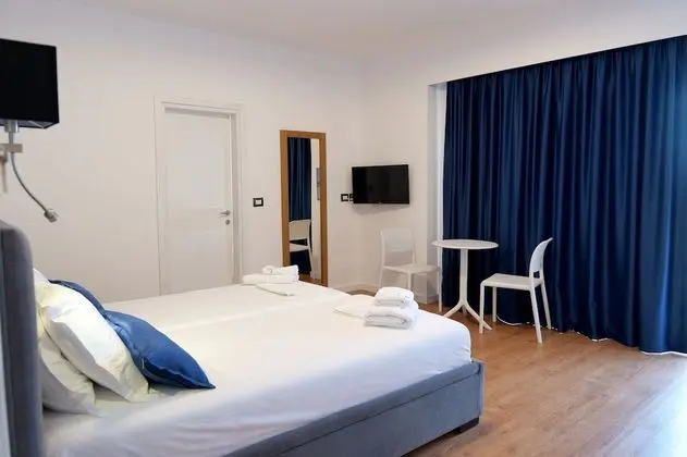 Tek Büyük Yataklı Oda, Balkon