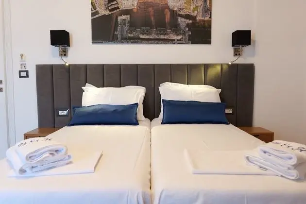 Tek Büyük Yataklı Oda, Balkon