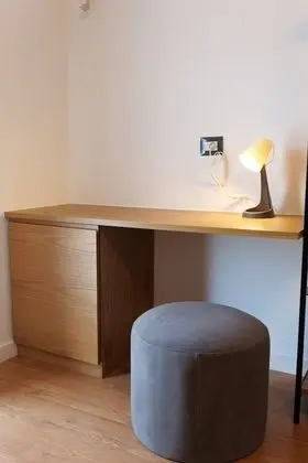 Tek Büyük Yataklı Oda, Balkon