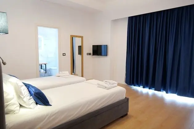 Tek Büyük Yataklı Oda, Balkon
