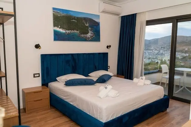 Tek Büyük Yataklı Oda, Balkon