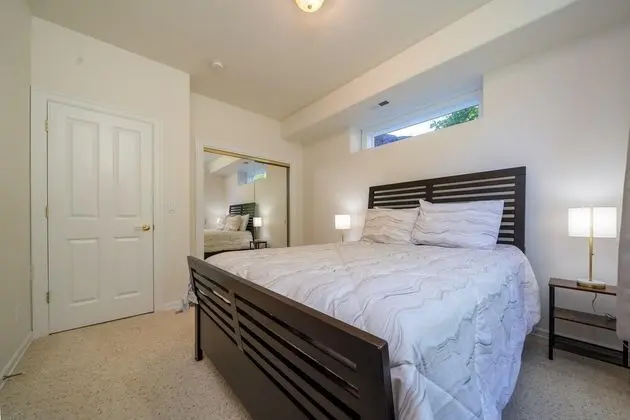 Ev, Birden Çok Yatak (Hilltop House)