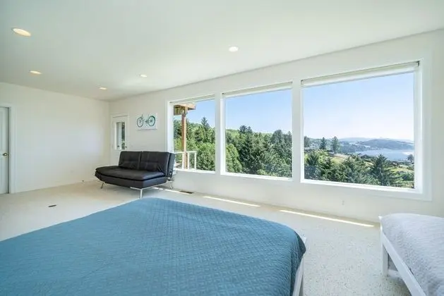 Ev, Birden Çok Yatak (Hilltop House)