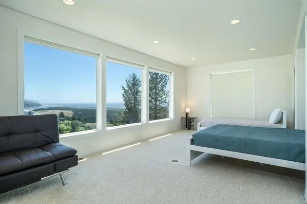 Ev, Birden Çok Yatak (Hilltop House)