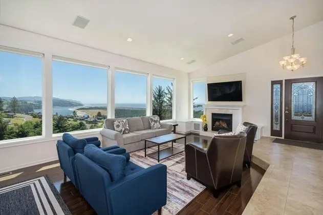 Ev, Birden Çok Yatak (Hilltop House)