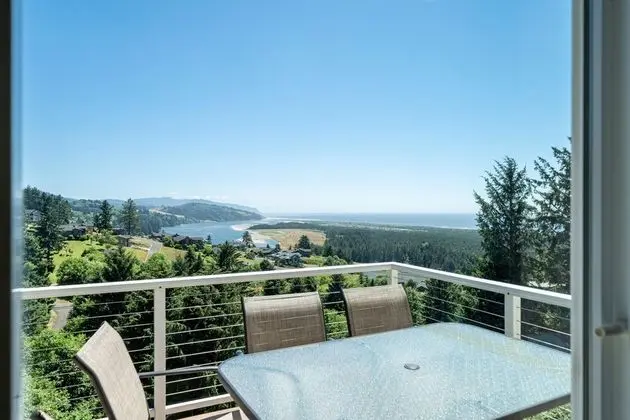 Ev, Birden Çok Yatak (Hilltop House)