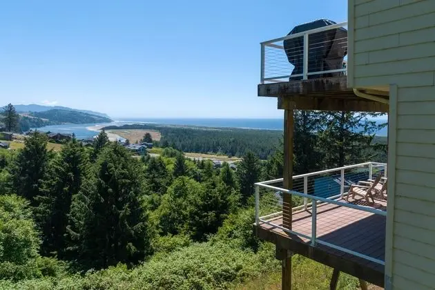 Ev, Birden Çok Yatak (Hilltop House)